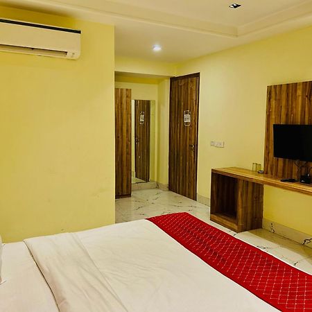 Hotel Goodluck House Near Terminal 3 Igi Airport Neu-Delhi Exterior foto