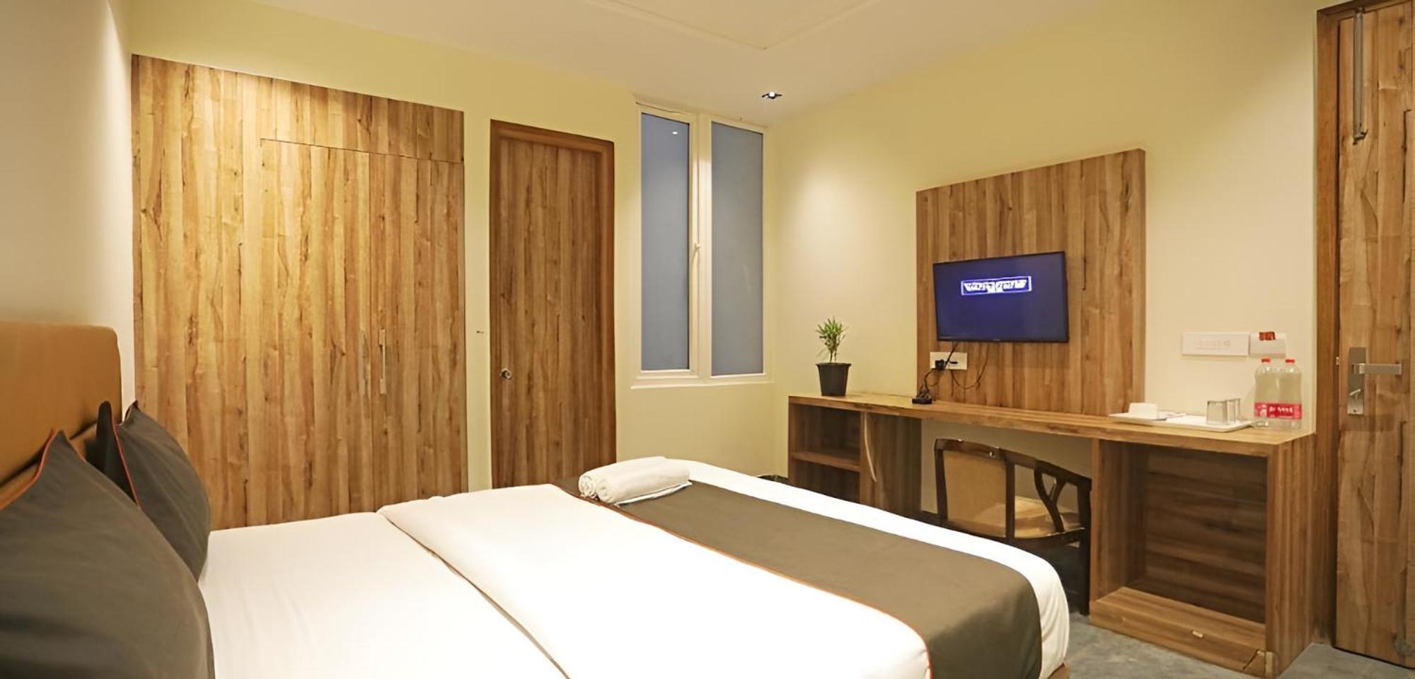 Hotel Goodluck House Near Terminal 3 Igi Airport Neu-Delhi Exterior foto