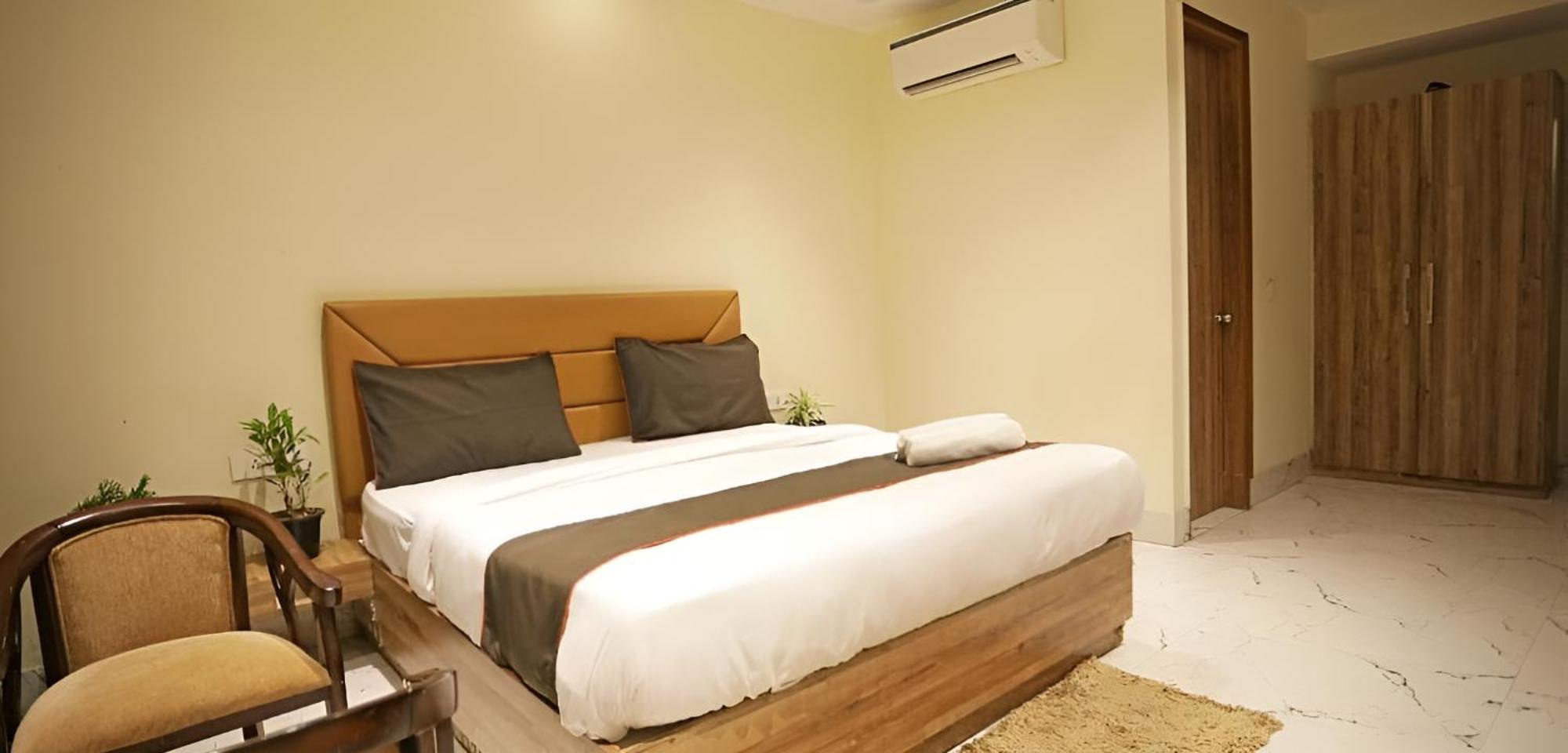 Hotel Goodluck House Near Terminal 3 Igi Airport Neu-Delhi Exterior foto